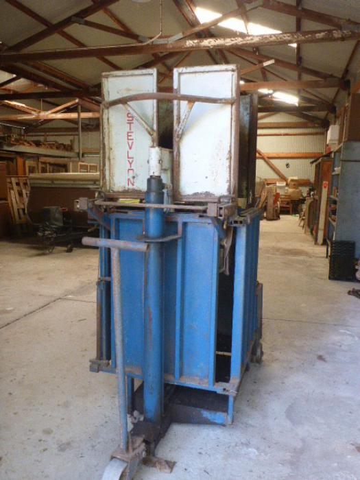 STEVELYN MINI-MATIC WOOLPRESS