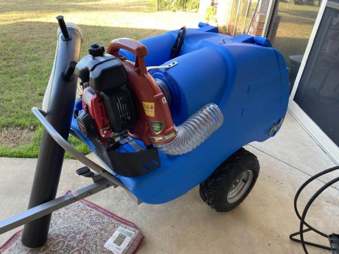 Greystone PaddockVac 400LTR Honda GXH 50 - As New
